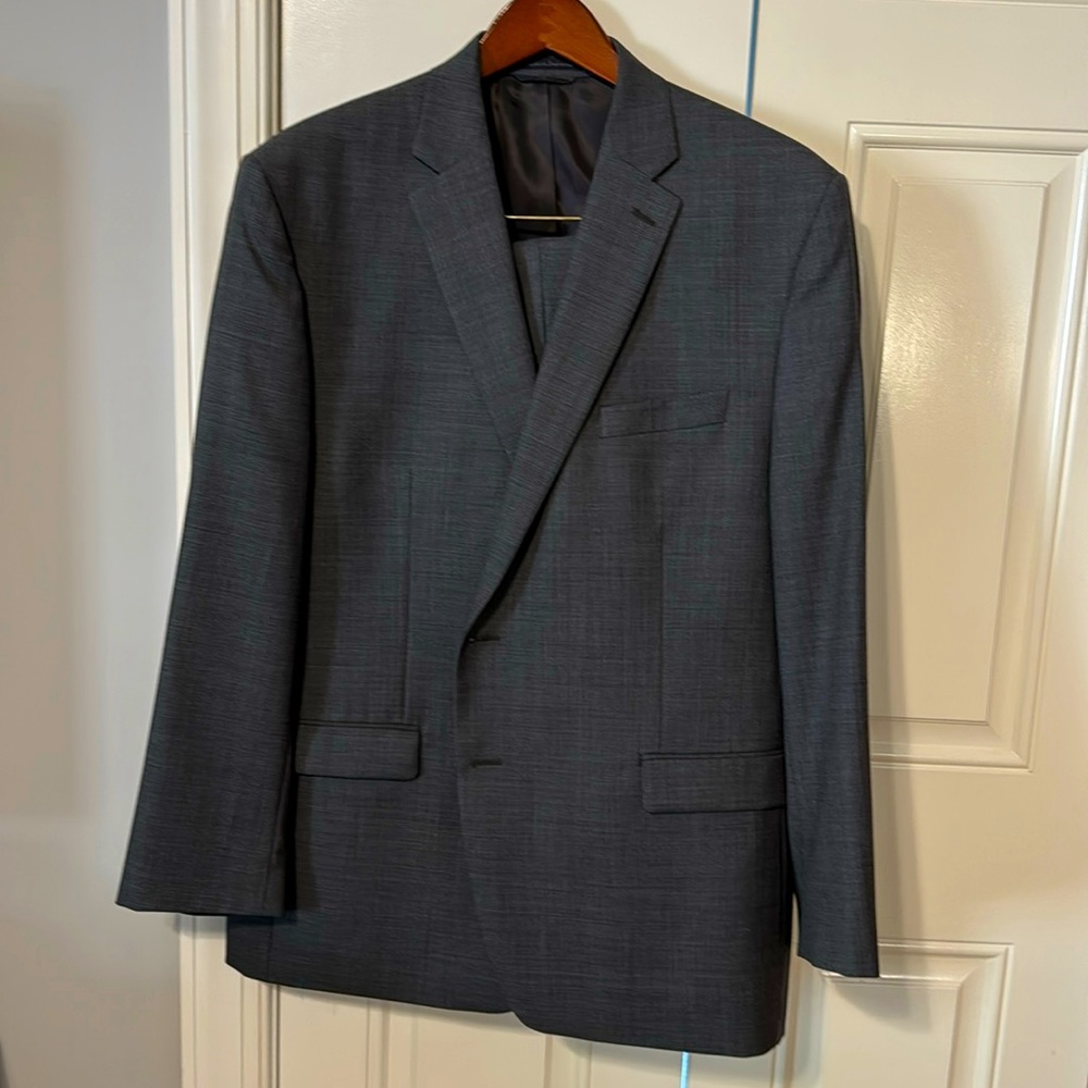 Men’s Lauren Ralph Lauren charcoal grey suit. Jacket 45R pants 40W x 30L